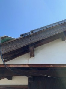 K様のご指摘の袖瓦ズレ