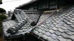 松山市平田町旧庄屋雨漏り現場
