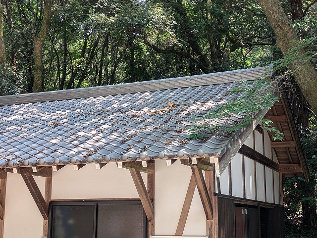 菊間瓦の屋根